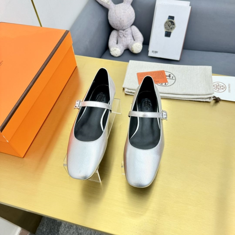 Hermes flat shoes